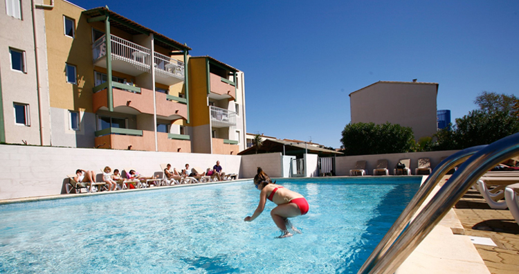 Avec les fortes chaleurs, les piscines toulousaines ouvrent plus tôt ! / Rest-Green