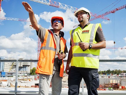 La sécurité sur le chantier : barrière, portail Heras et traditionnel